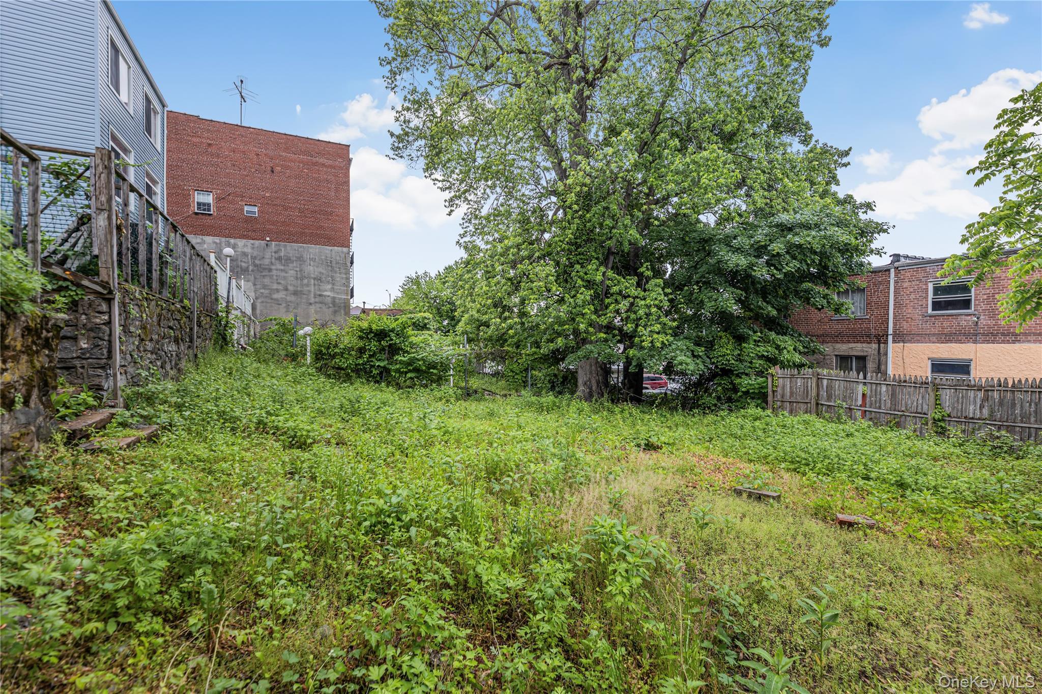 Single Family Carpenter  Bronx, NY 10470, MLS-1004320-41