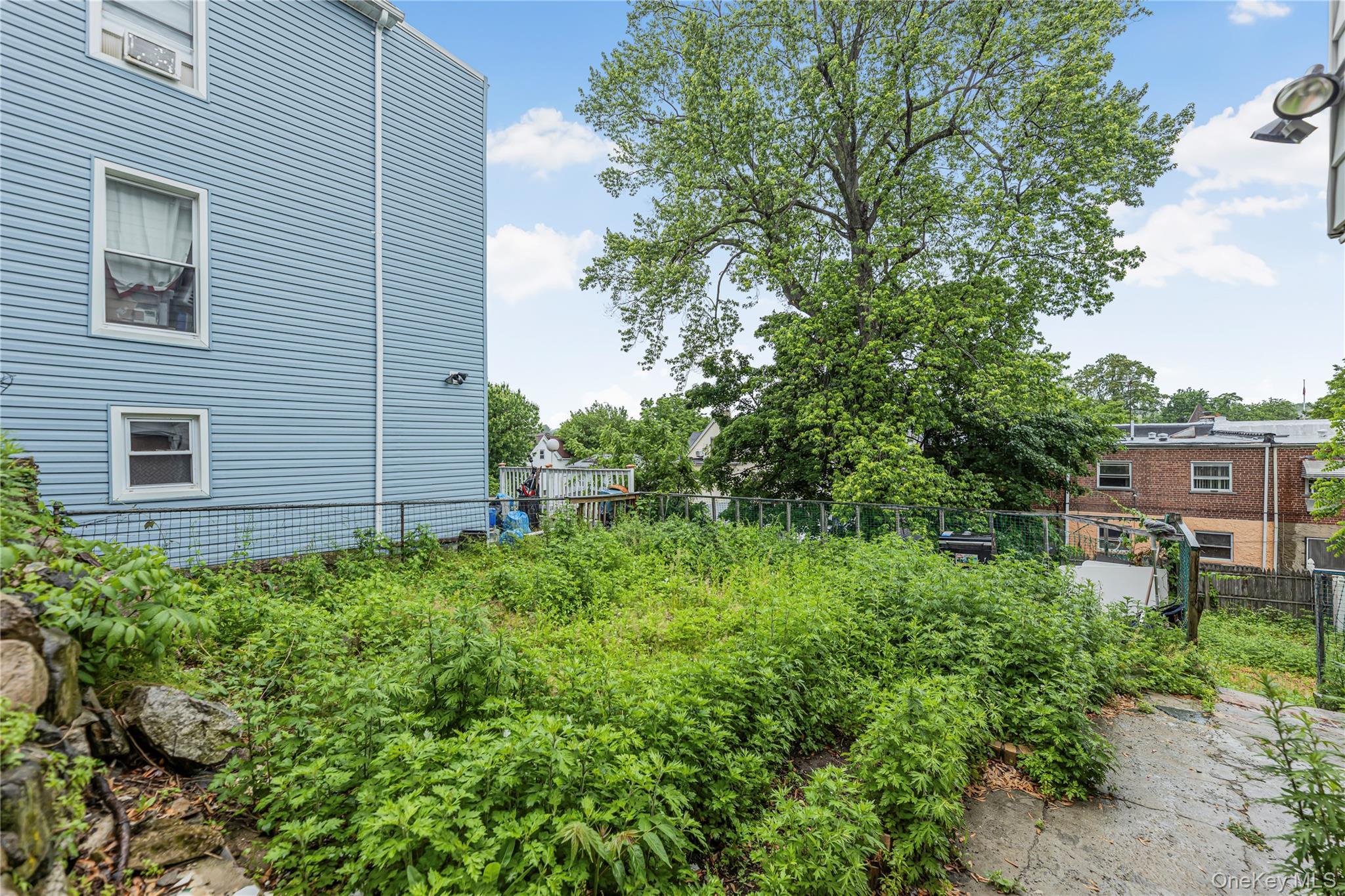 Single Family Carpenter  Bronx, NY 10470, MLS-1004320-43
