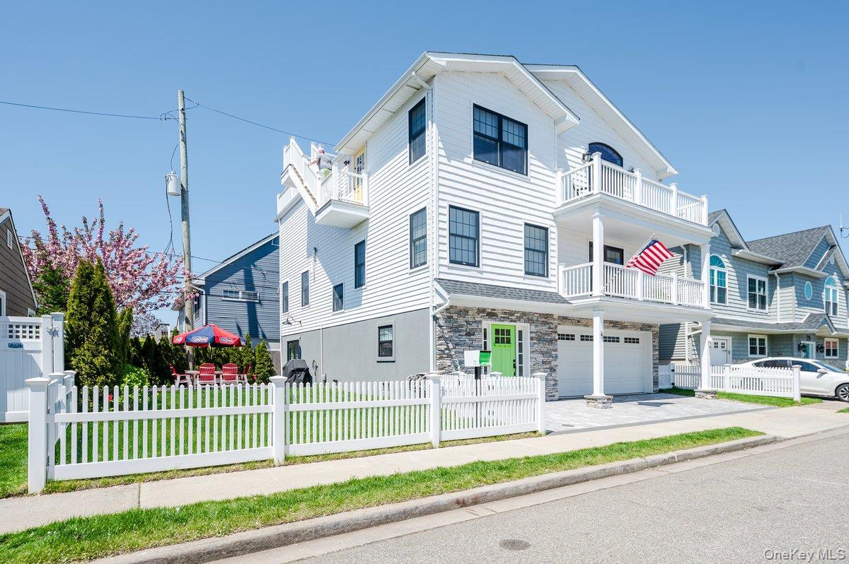 Single Family Curley Street Nassau County, NY 11561, MLS-1004336-36