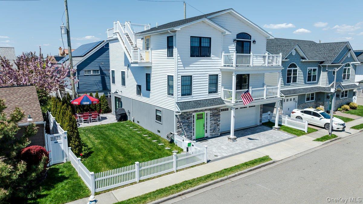 Single Family Curley Street Nassau County, NY 11561, MLS-1004336-41