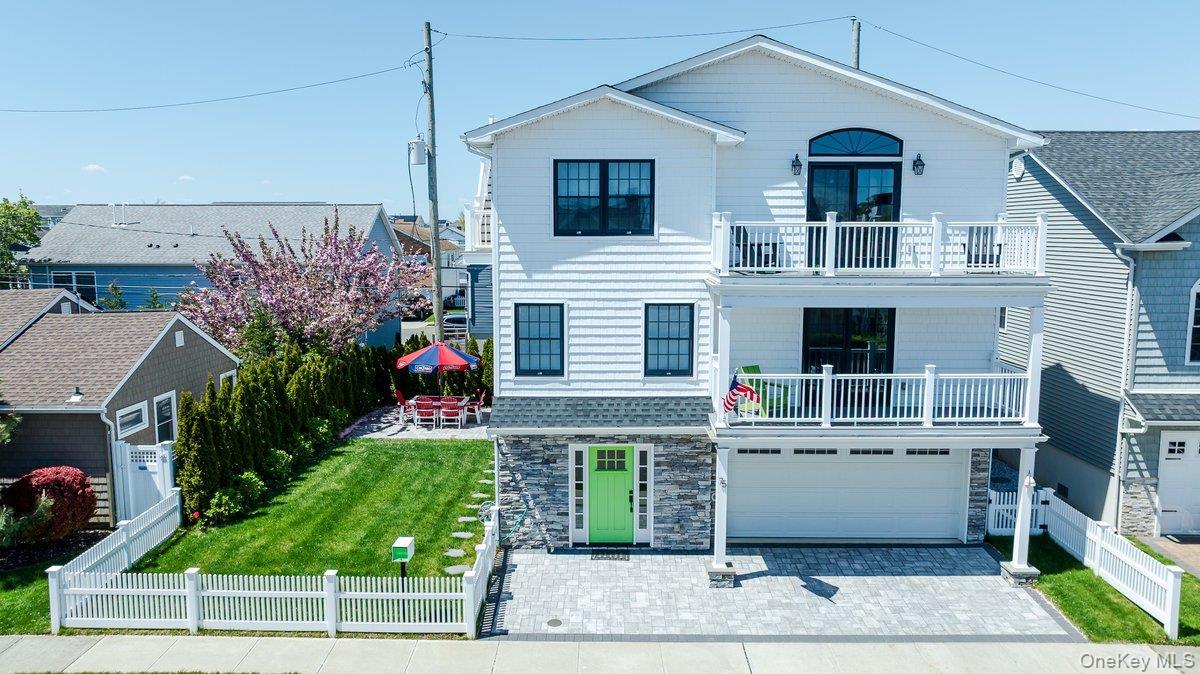Single Family Curley Street Nassau County, NY 11561, MLS-1004336-42