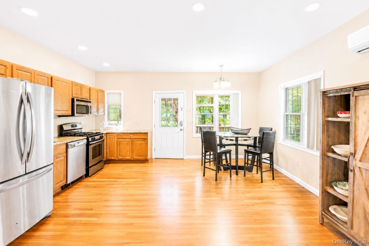 Single Family Walnut Street Orange County, NY 10918, MLS-1004369-20
