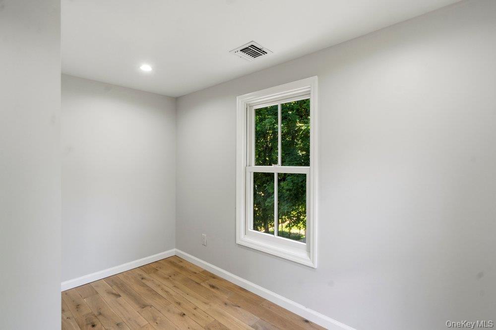 Single Family Tatterson Street  Nassau County, NY 11576, MLS-1004381-22