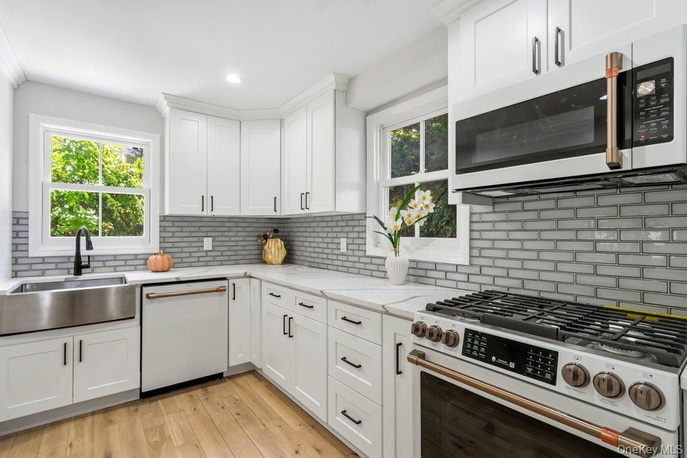 Single Family Tatterson Street  Nassau County, NY 11576, MLS-1004381-5