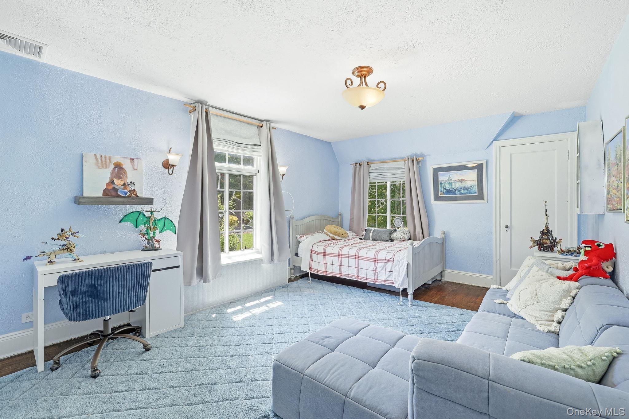 Single Family Overhill Road Westchester County, NY 10804, MLS-1004405-31