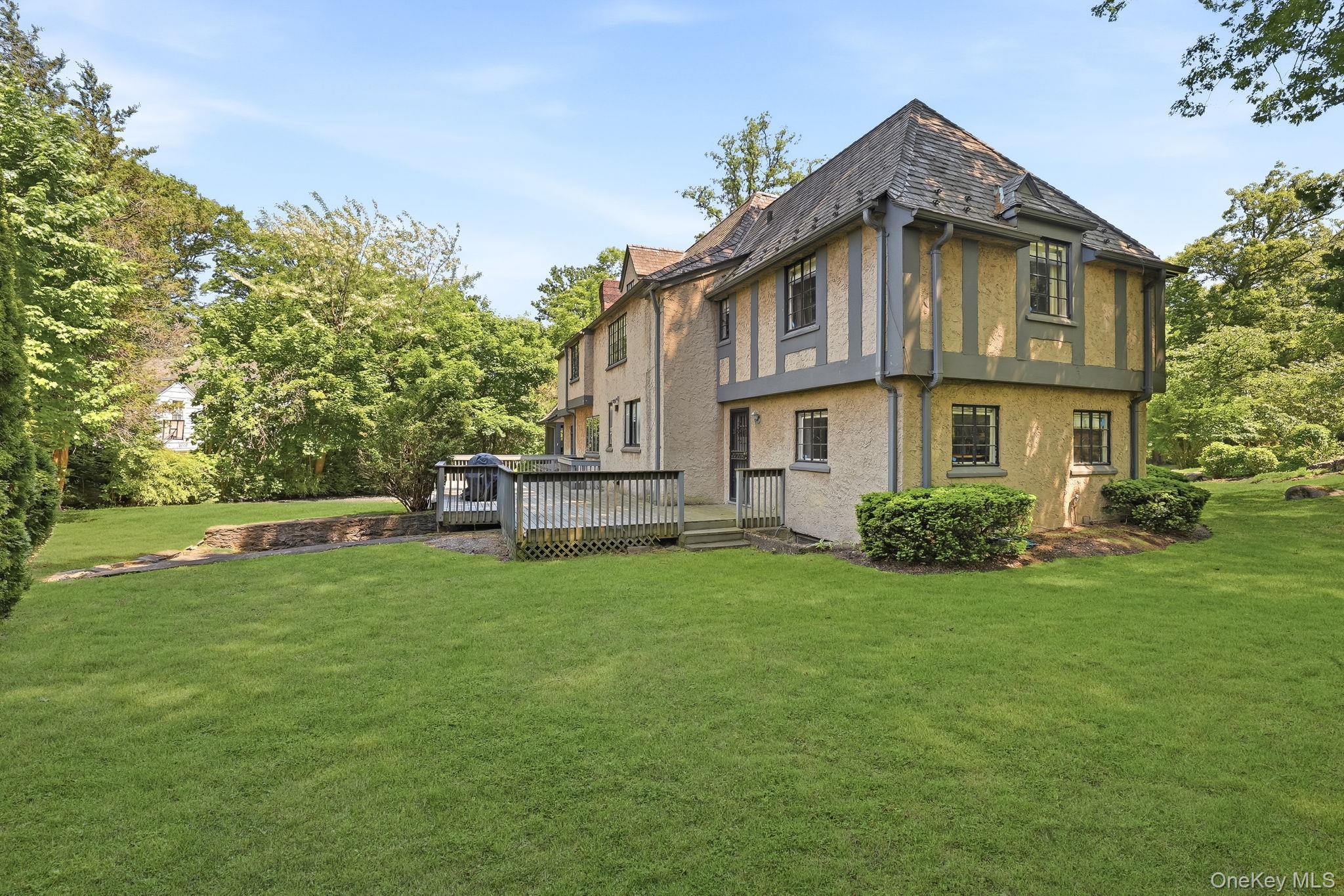 Single Family Overhill Road Westchester County, NY 10804, MLS-1004405-42