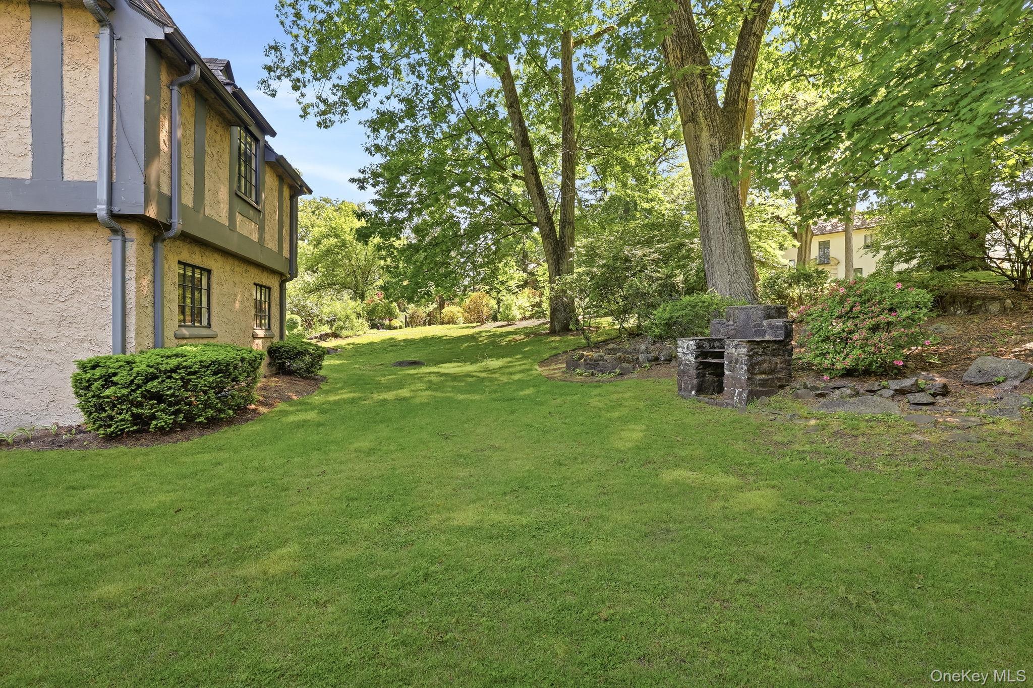 Single Family Overhill Road Westchester County, NY 10804, MLS-1004405-43