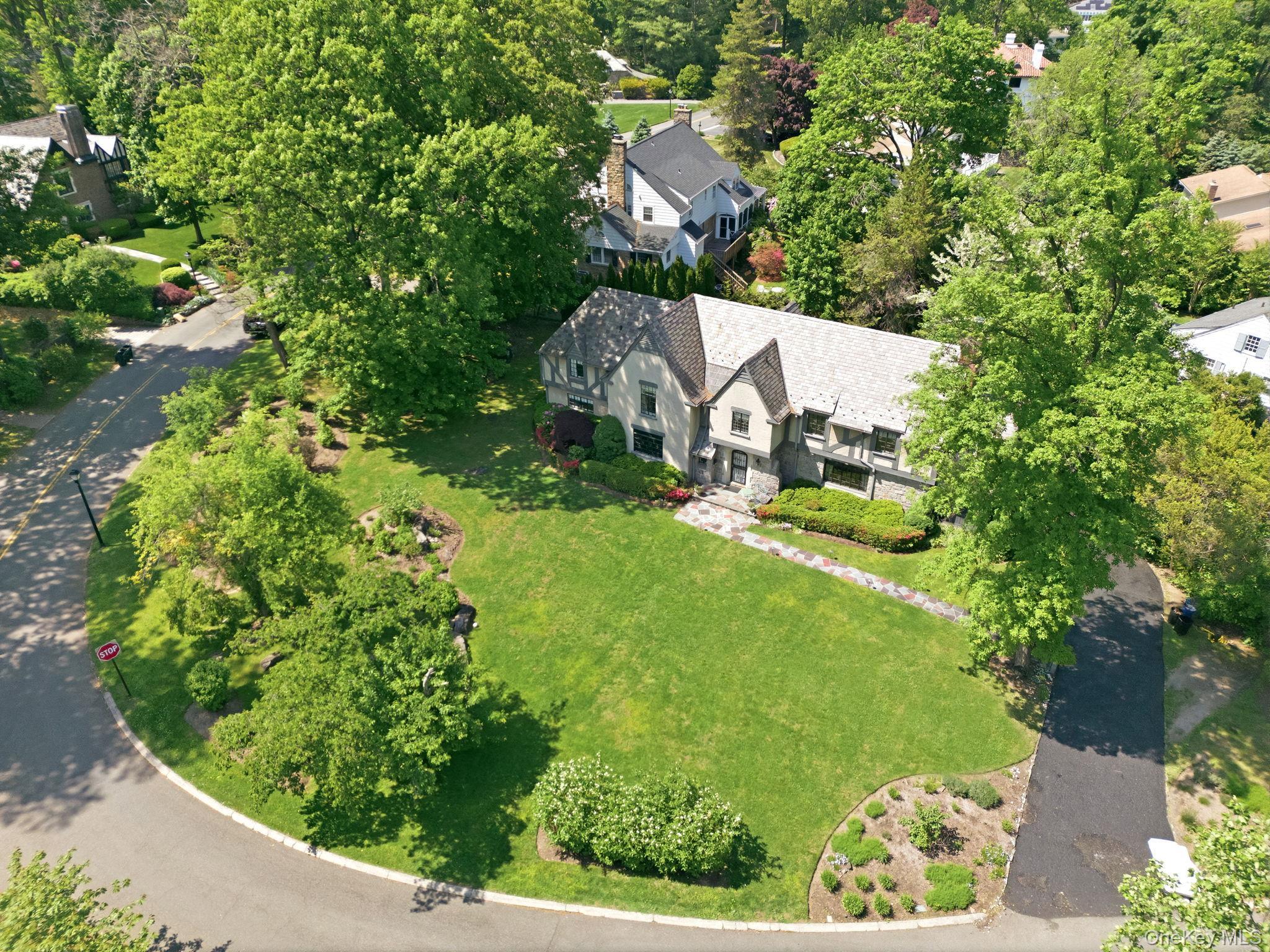 Single Family Overhill Road Westchester County, NY 10804, MLS-1004405-44