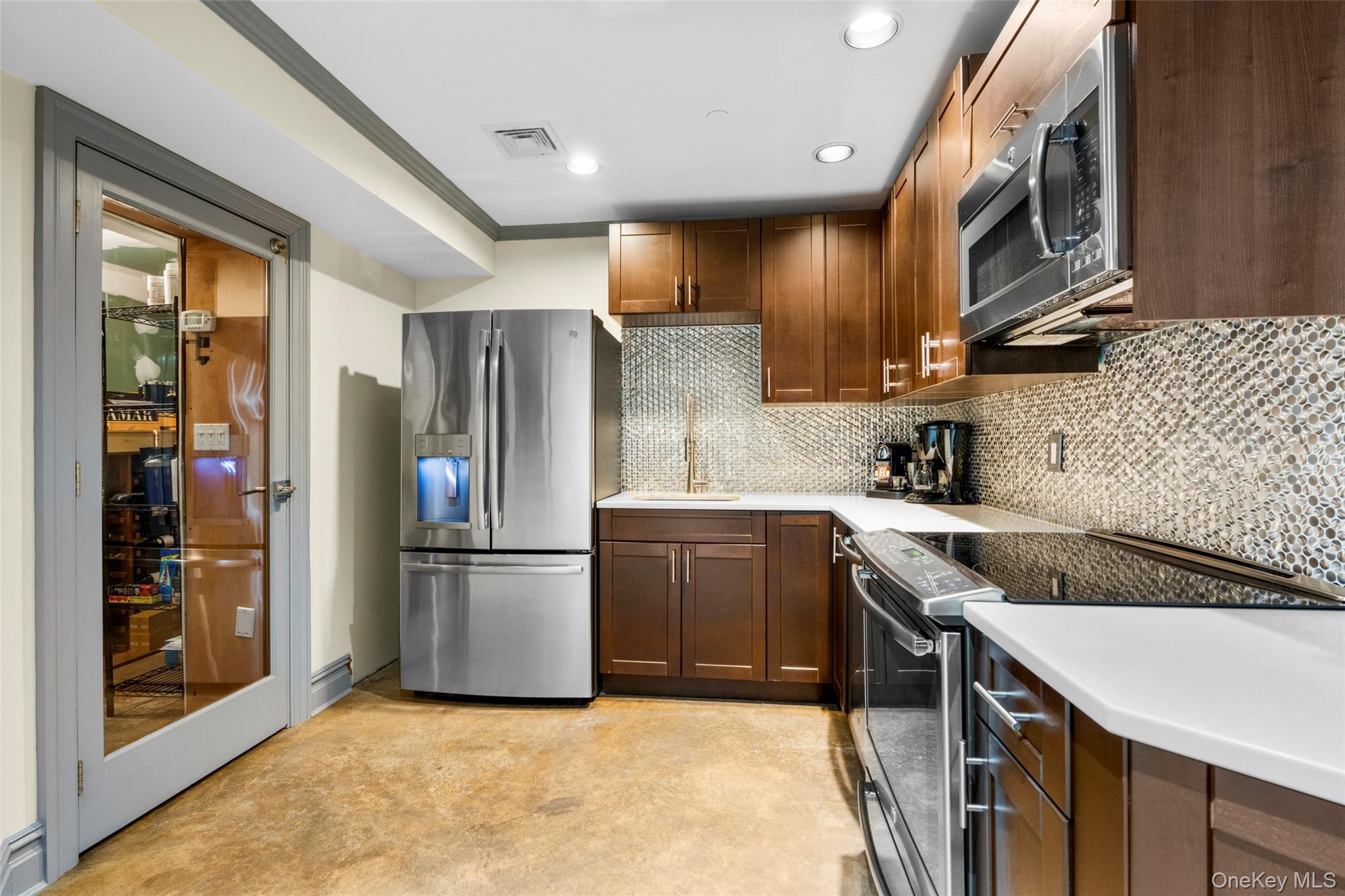 Single Family Pheasant Drive Westchester County, NY 10580, MLS-1004420-25