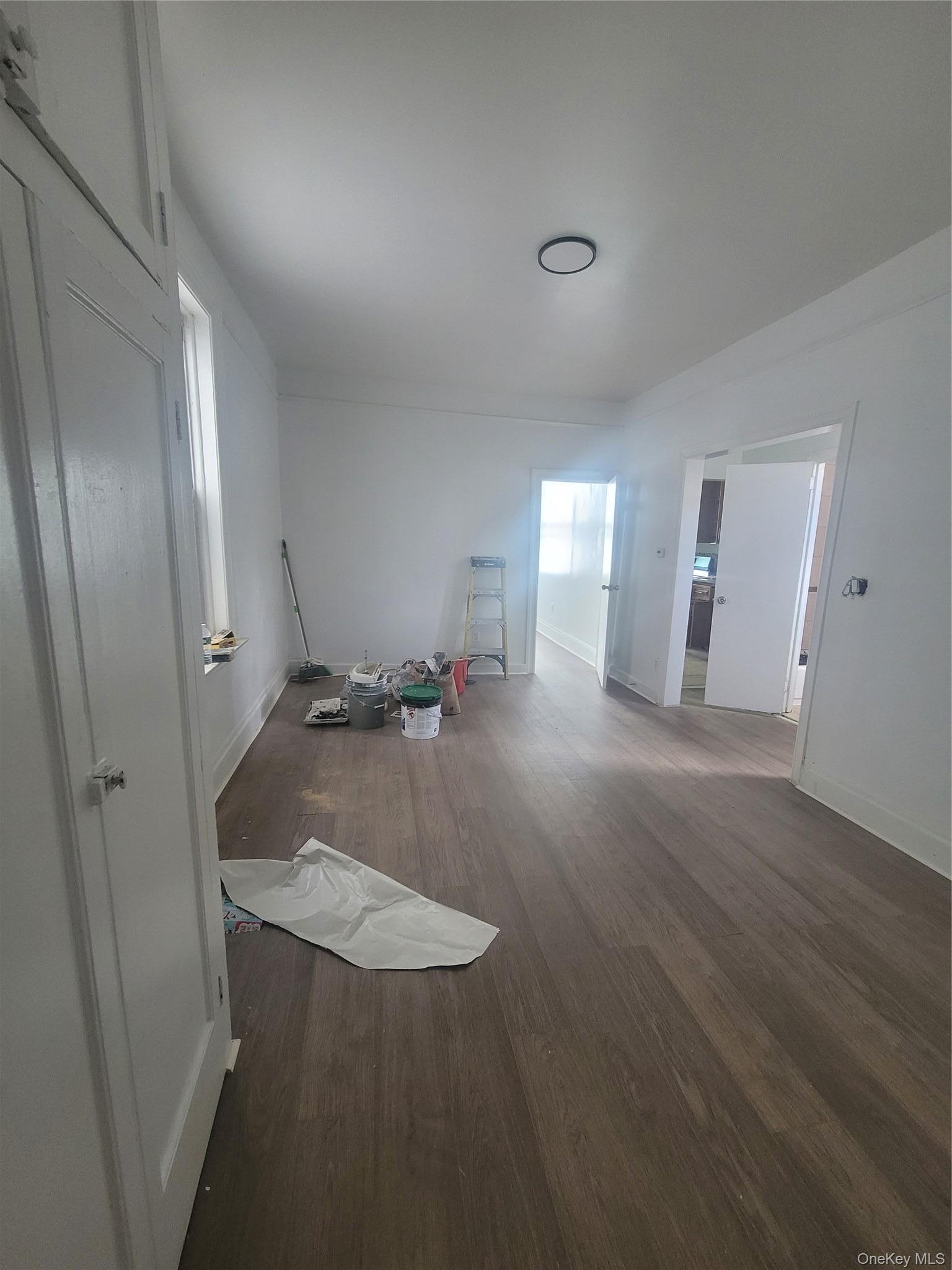 Apartment Holland Avenue  Bronx, NY 10467, MLS-1004435-6