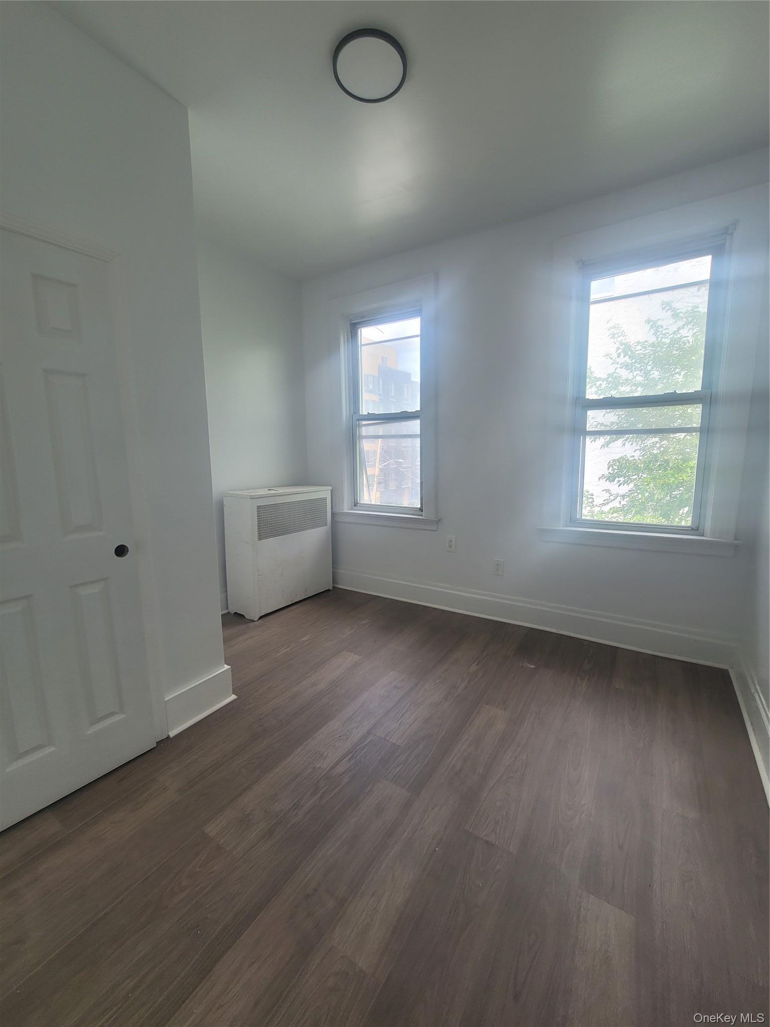 Apartment Holland Avenue  Bronx, NY 10467, MLS-1004435-7