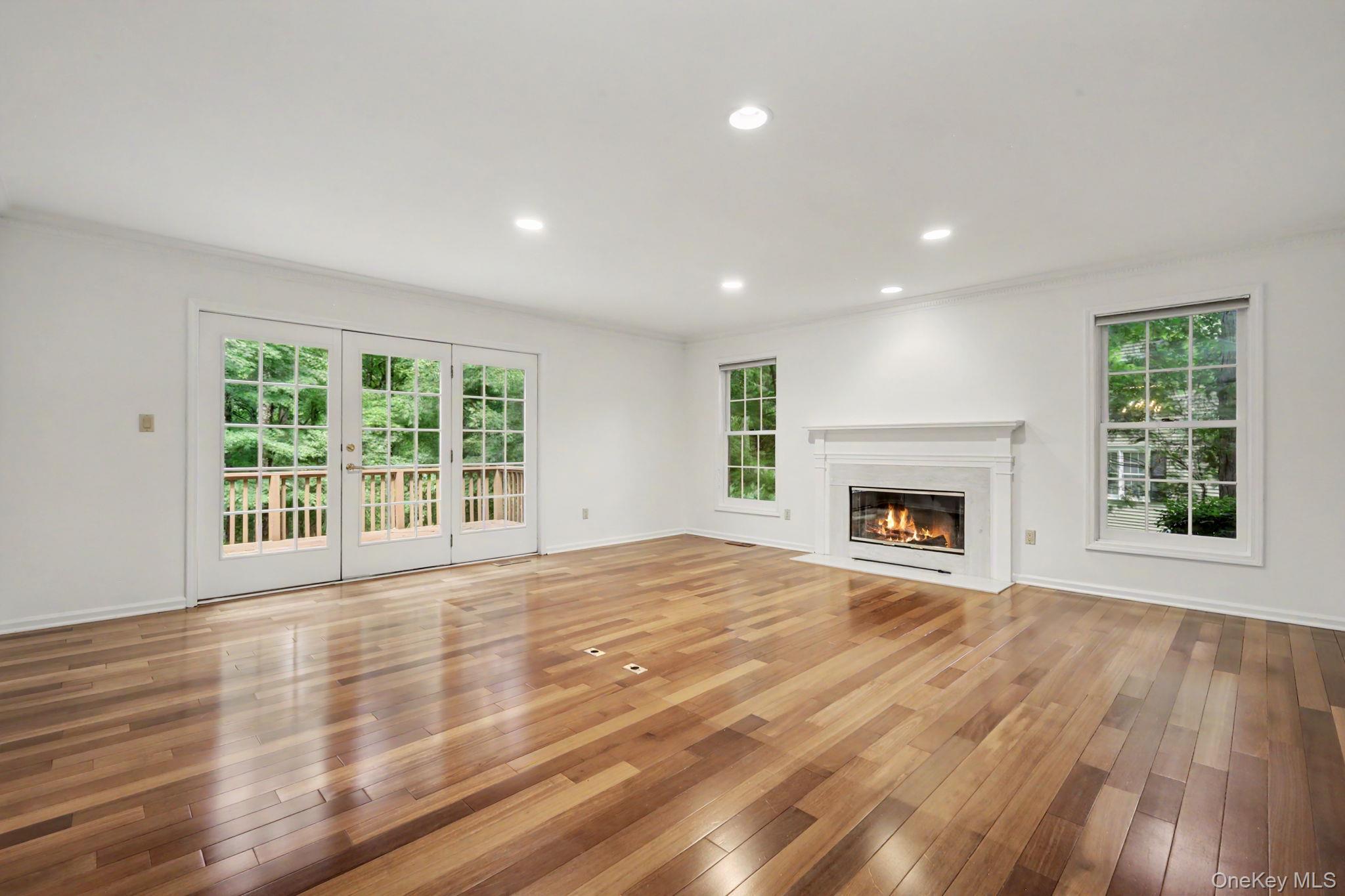 Single Family Annes Wood Lane  Westchester County, NY 10549, MLS-1004449-12