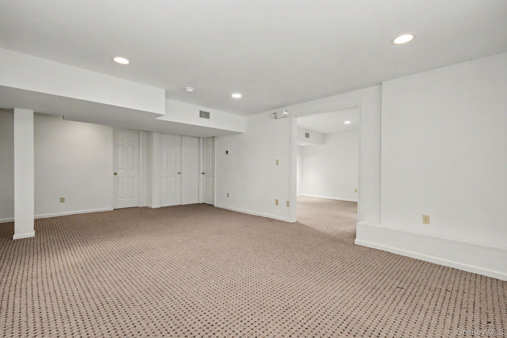 Single Family Annes Wood Lane  Westchester County, NY 10549, MLS-1004449-30