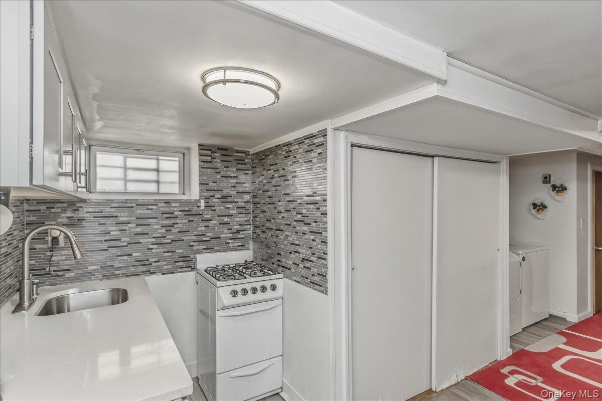 Single Family Lefferts Queens, NY 11420, MLS-1004454-22