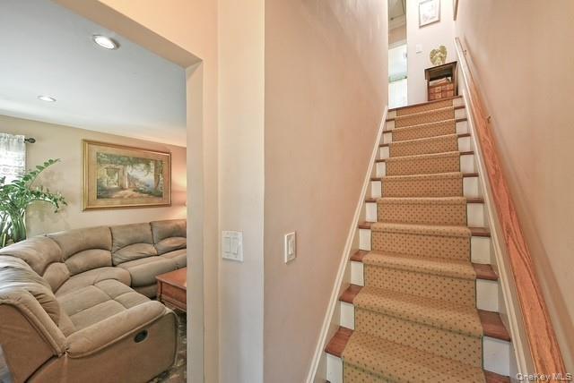 Single Family 211th Queens, NY 11364, MLS-1004464-15