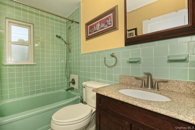 Single Family 211th Queens, NY 11364, MLS-1004464-18