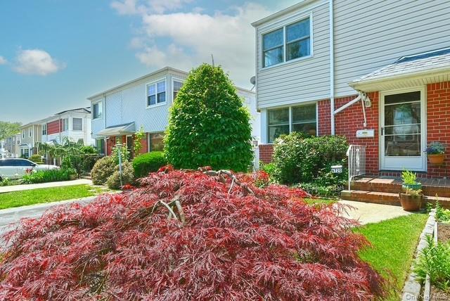 Single Family 211th Queens, NY 11364, MLS-1004464-2
