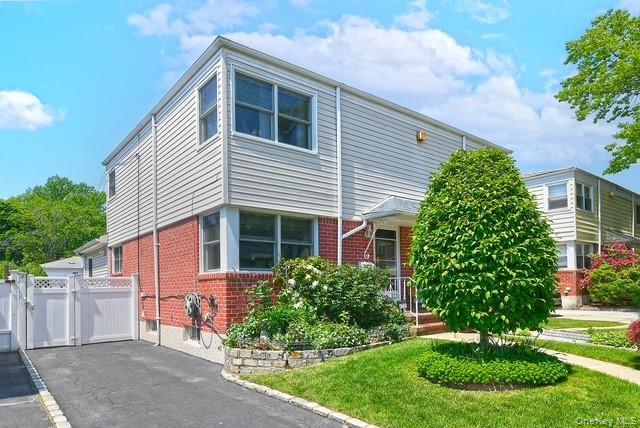 Single Family 211th Queens, NY 11364, MLS-1004464-3