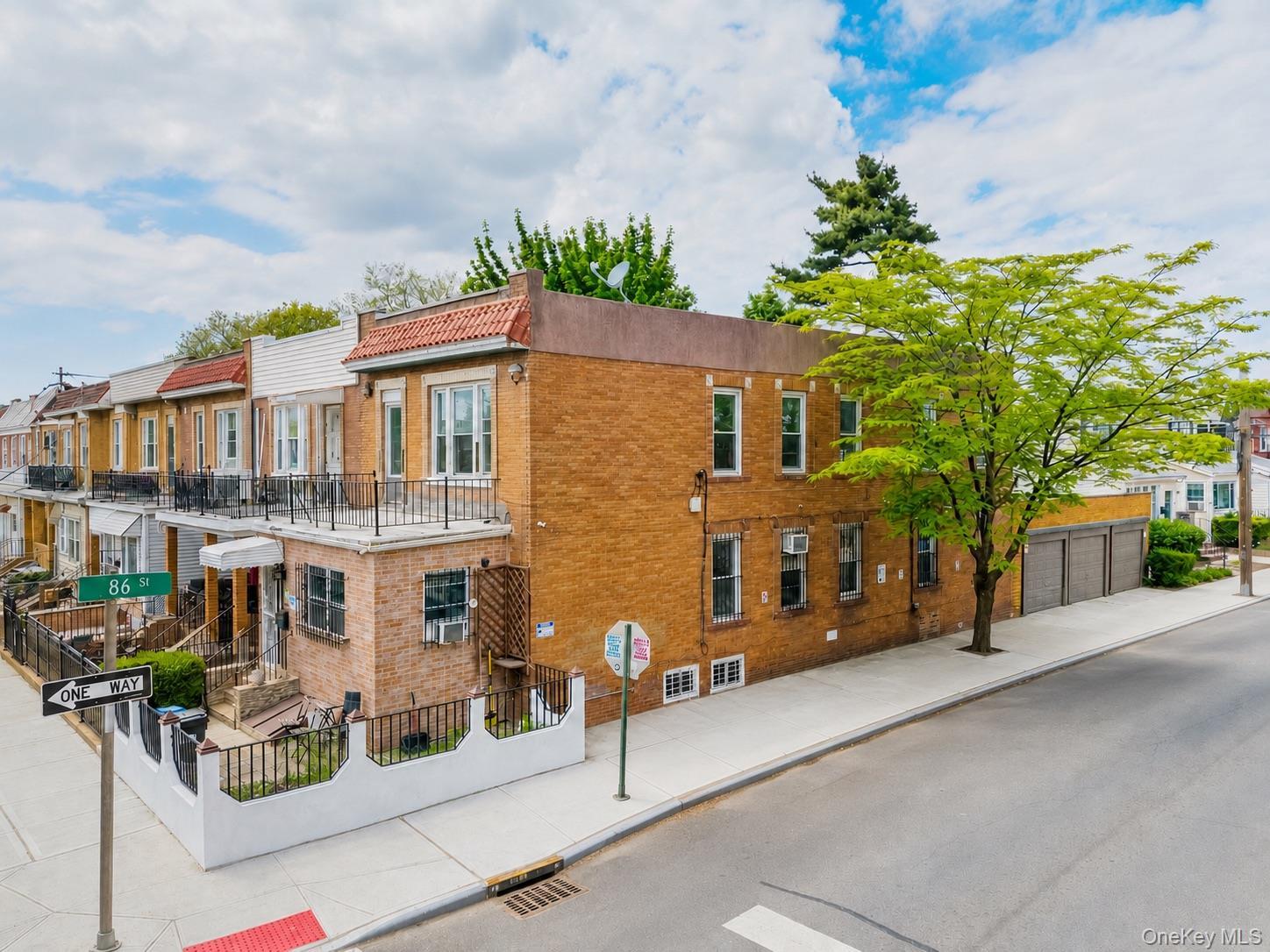 Single Family 91st Street Queens, NY 11421, MLS-1004532-2