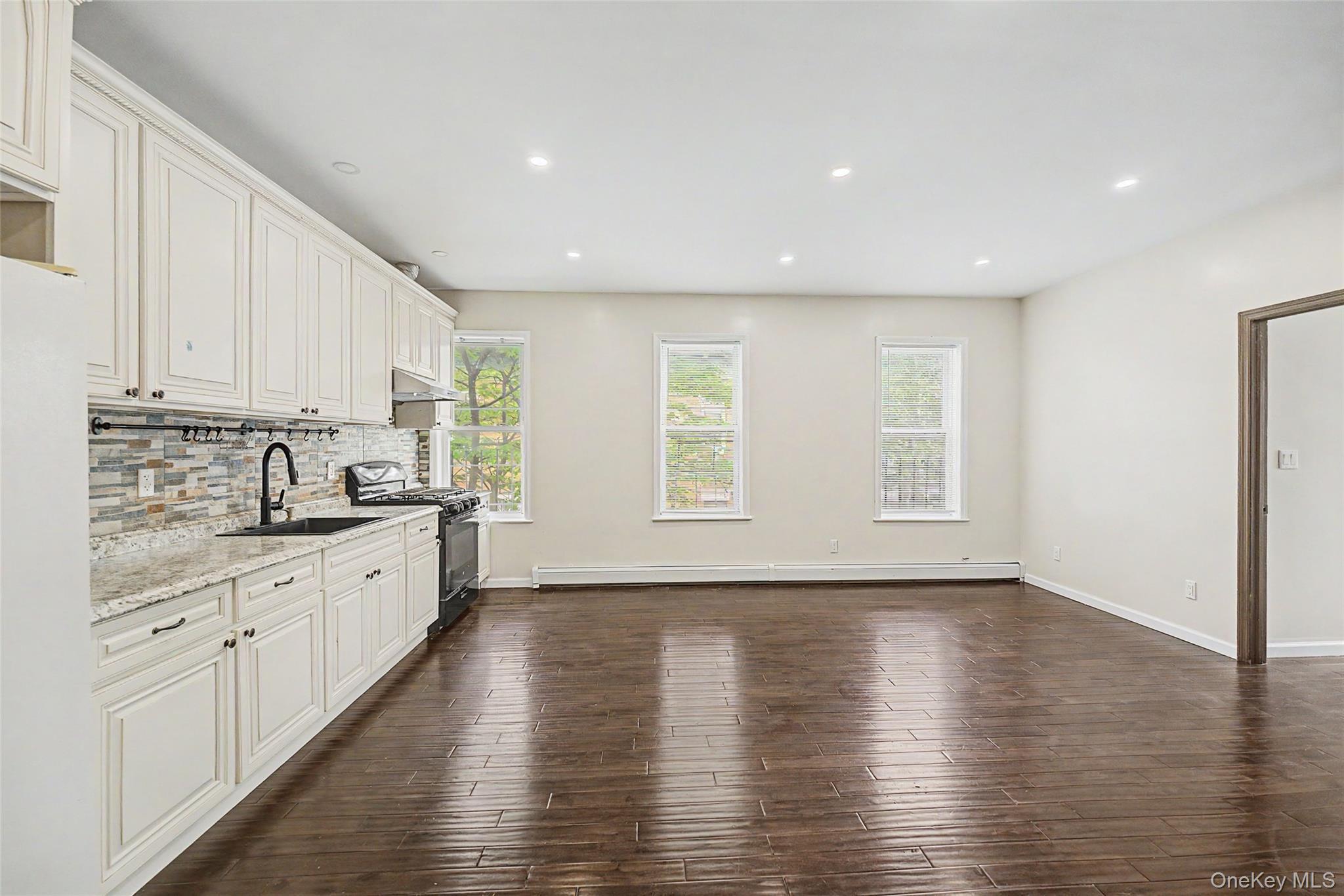 Single Family 91st Street Queens, NY 11421, MLS-1004532-7