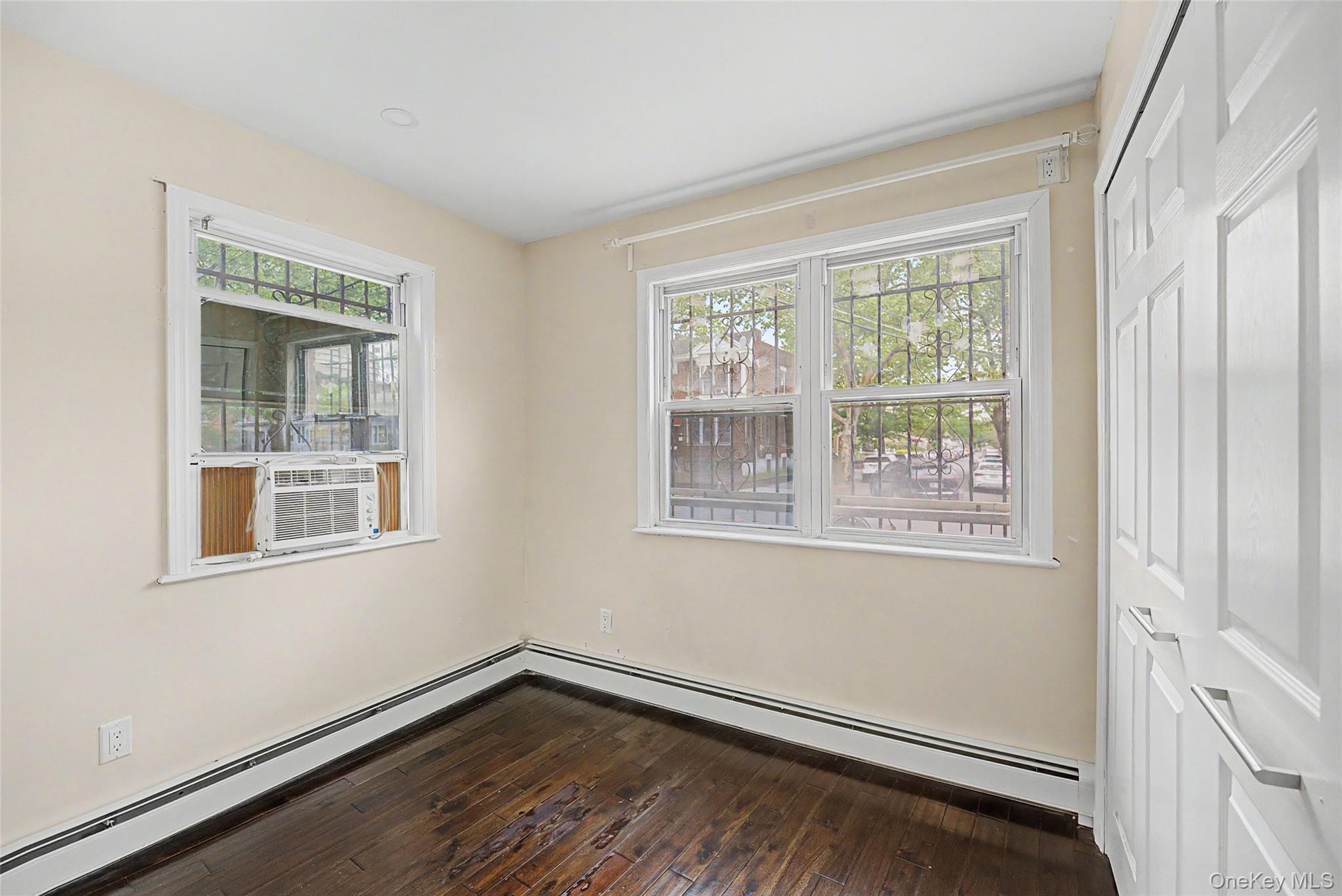 Single Family 91st Street Queens, NY 11421, MLS-1004532-9