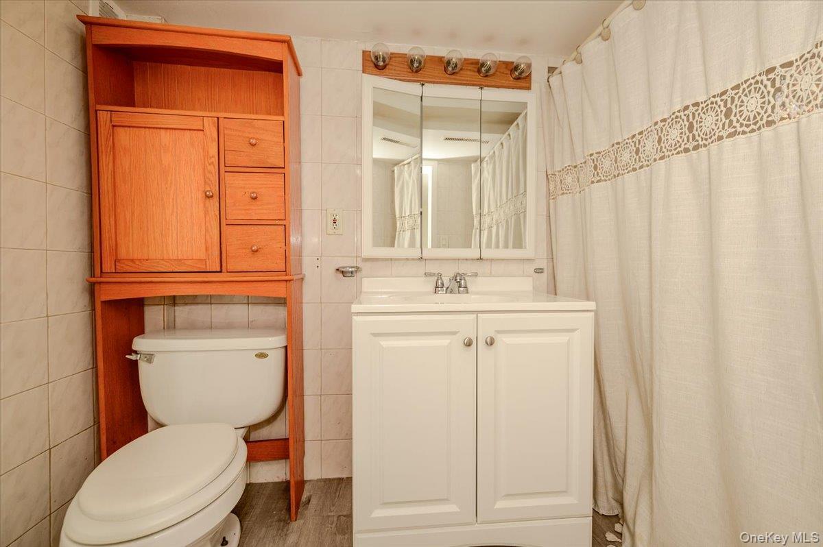 Single Family Revere Bronx, NY 10465, MLS-1004540-19