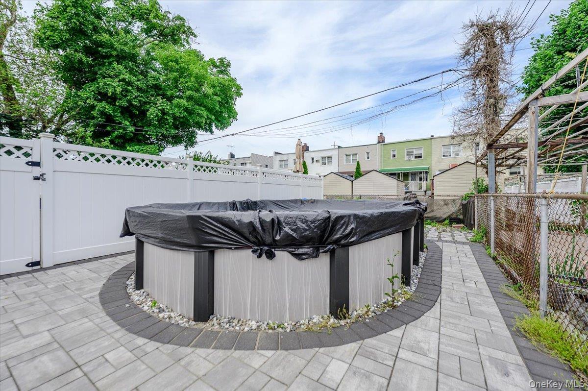 Single Family Revere Bronx, NY 10465, MLS-1004540-22