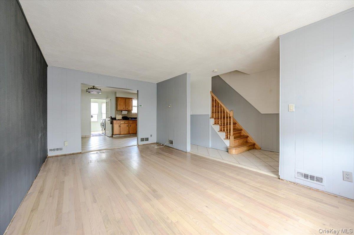Single Family Revere Bronx, NY 10465, MLS-1004540-5