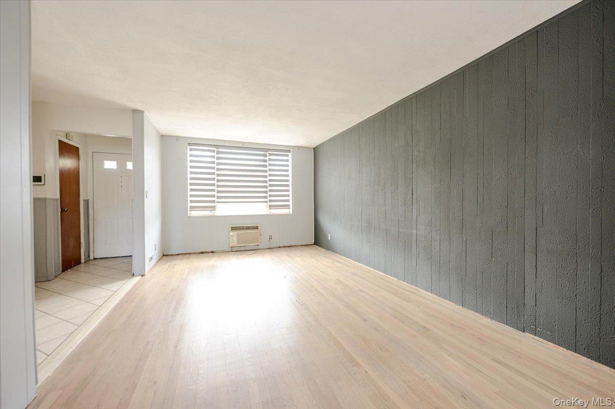 Single Family Revere Bronx, NY 10465, MLS-1004540-6