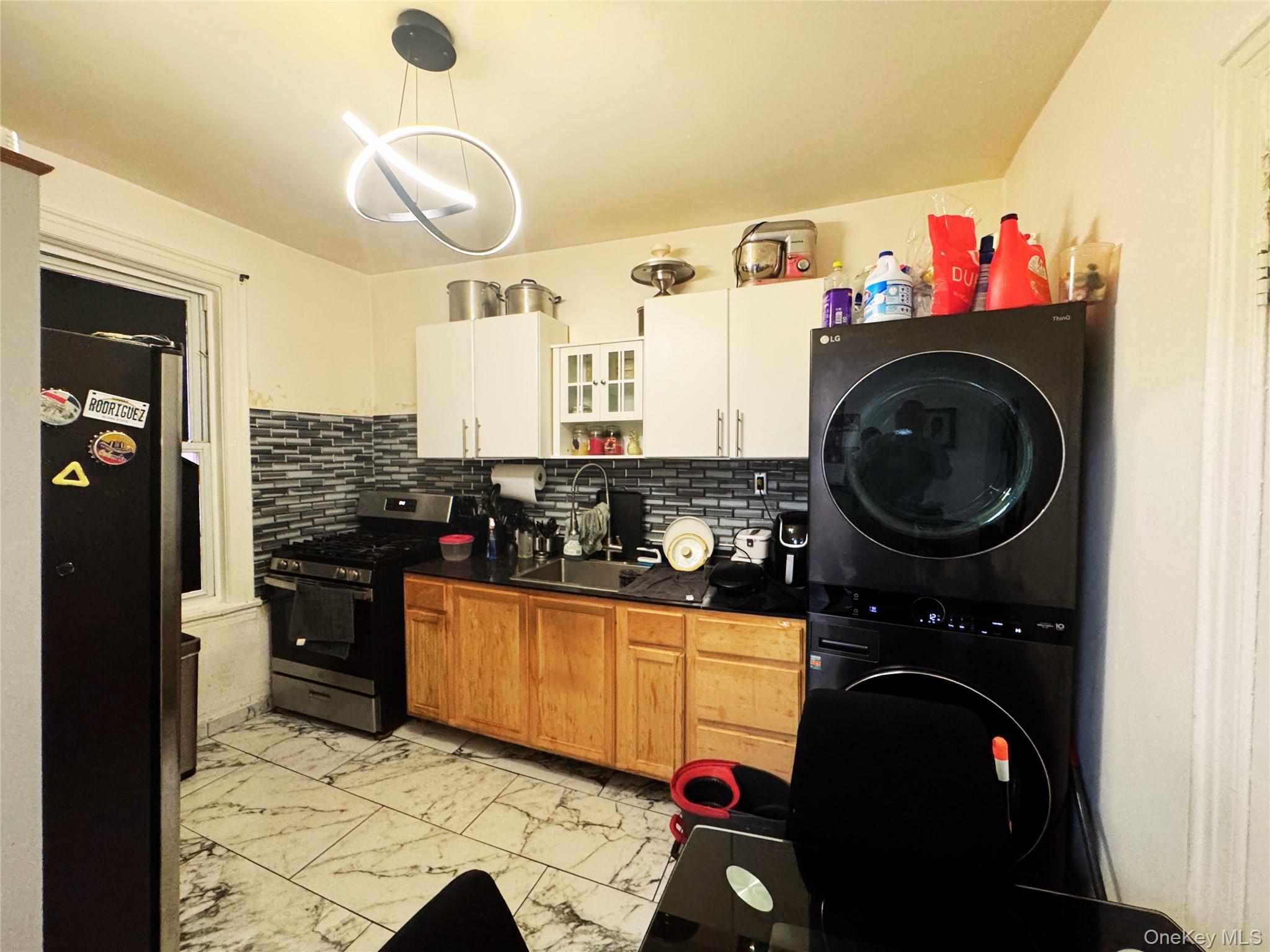 Single Family Matilda Avenue  Bronx, NY 10470, MLS-1004562-5
