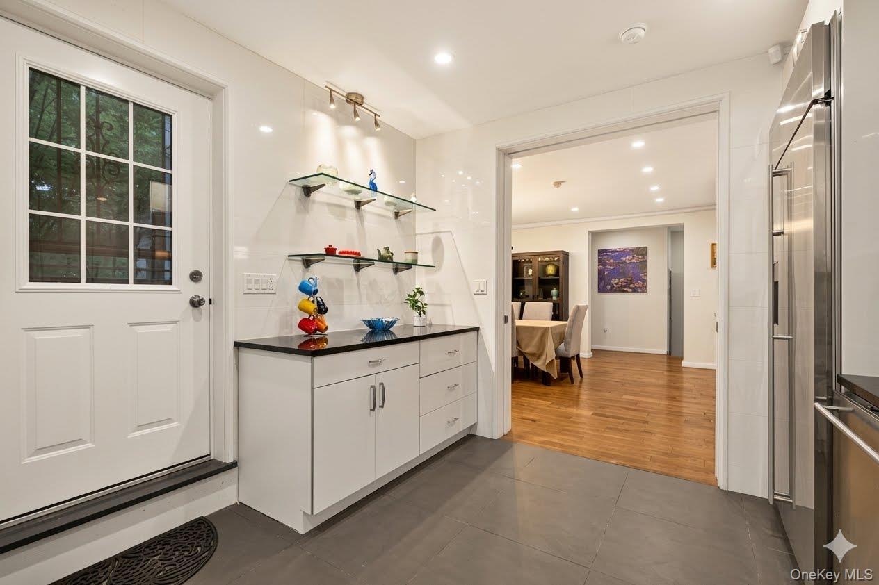 Single Family Dartmouth Street Queens, NY 11375, MLS-1004572-14