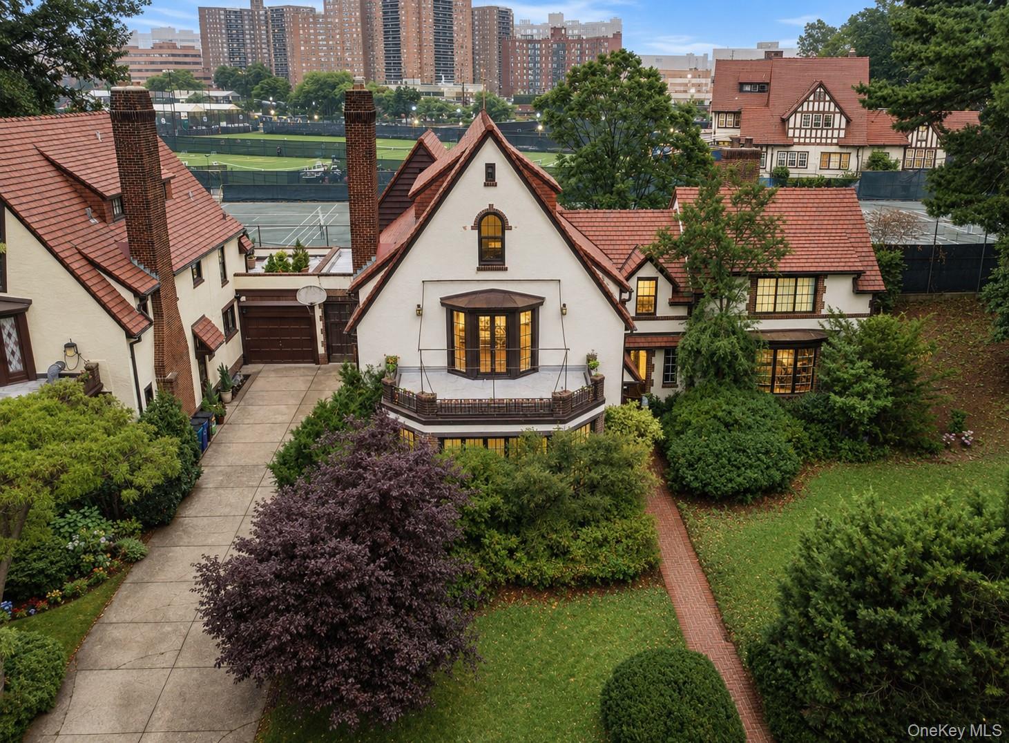 Single Family Dartmouth Street Queens, NY 11375, MLS-1004572-2