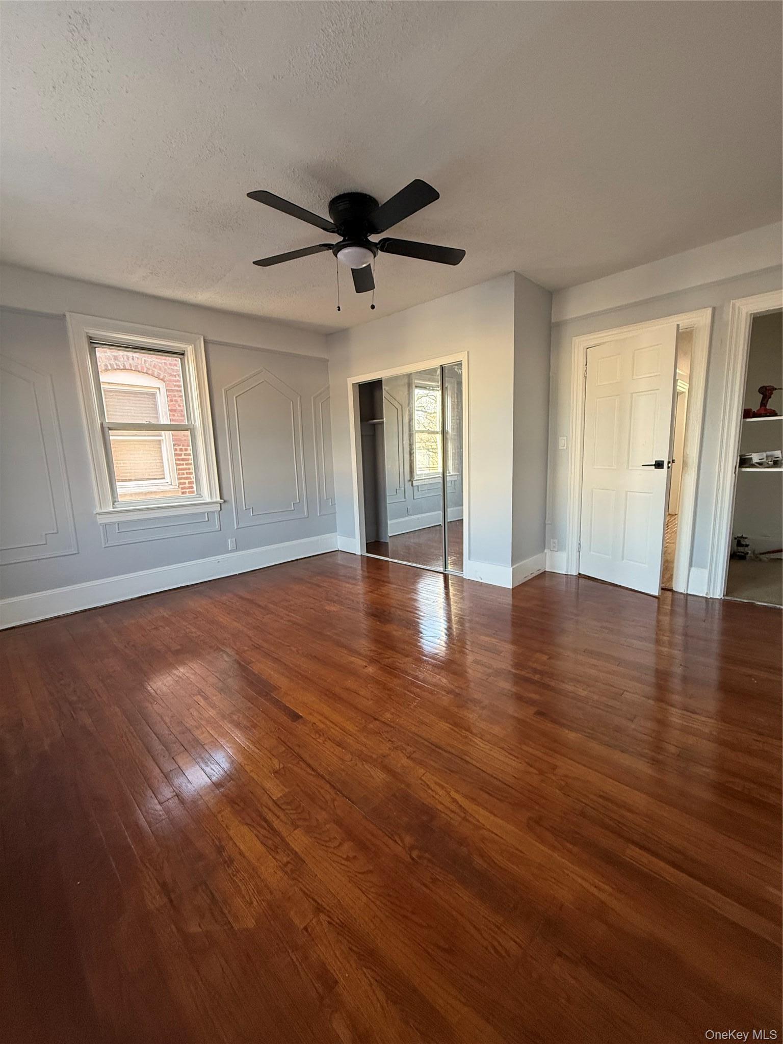 Single Family Lincoln Queens, NY 11420, MLS-1004597-10