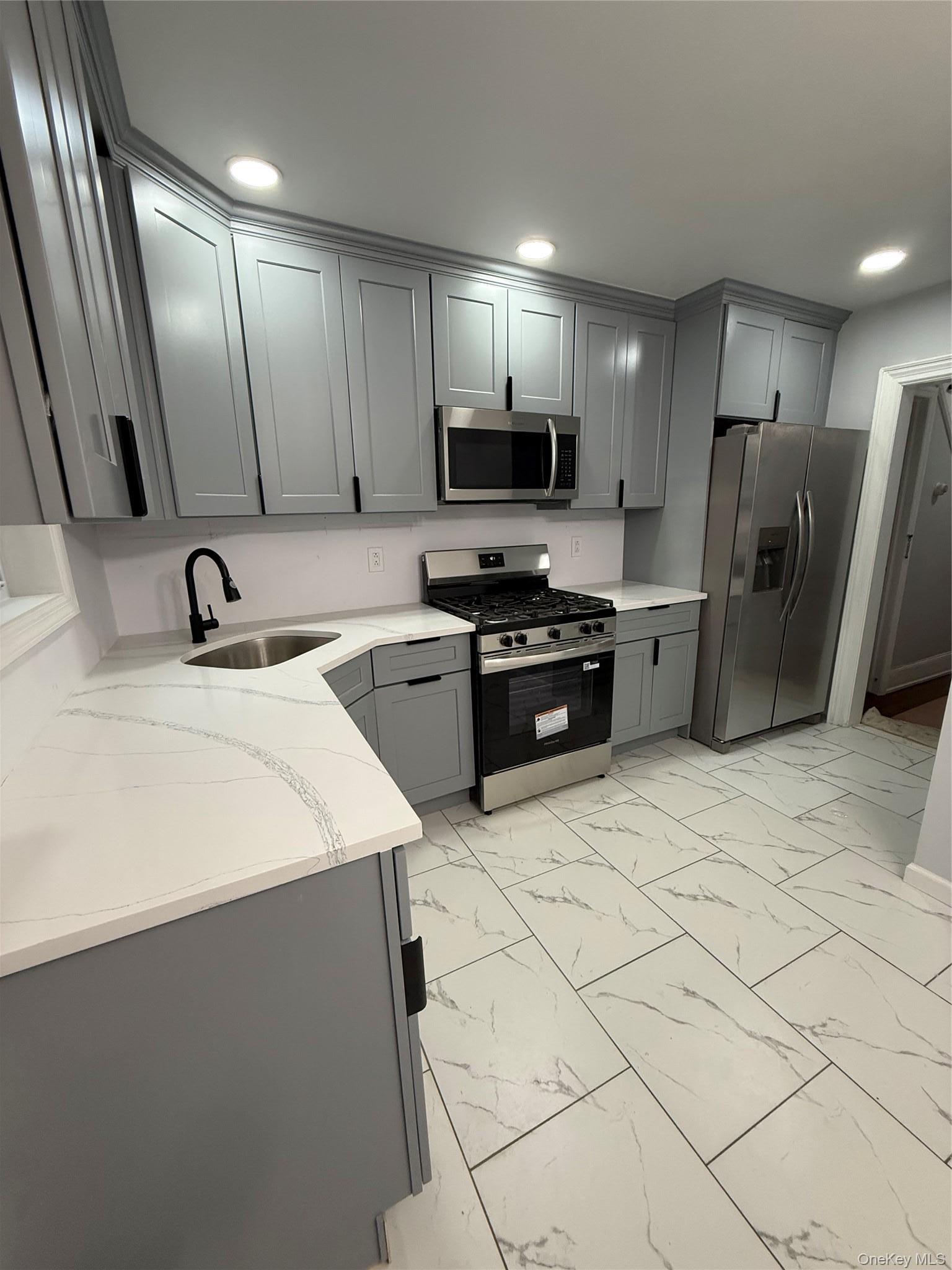 Single Family Lincoln  Queens, NY 11420, MLS-1004597-15