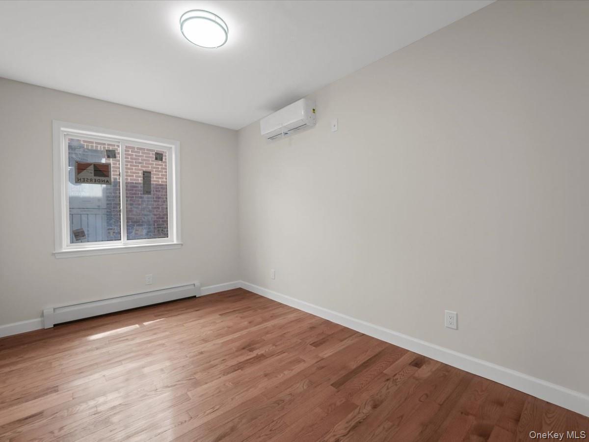Single Family 70th Avenue Queens, NY 11367, MLS-1004608-13
