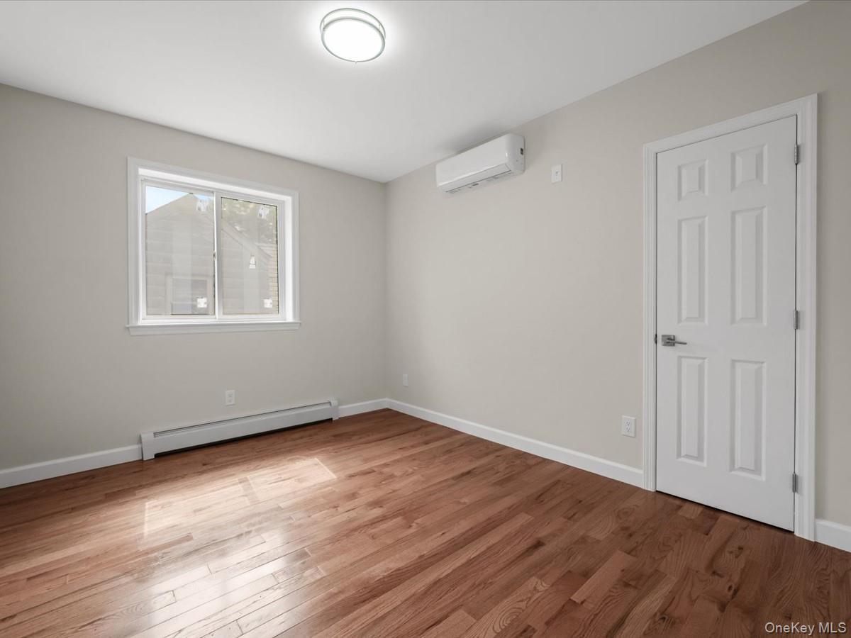 Single Family 70th Avenue Queens, NY 11367, MLS-1004608-36