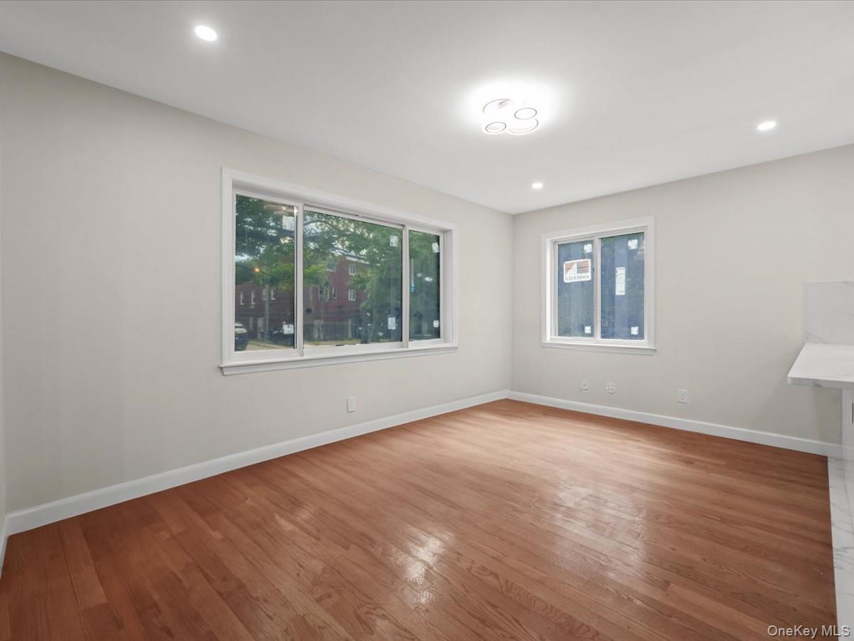 Single Family 70th Avenue Queens, NY 11367, MLS-1004608-4