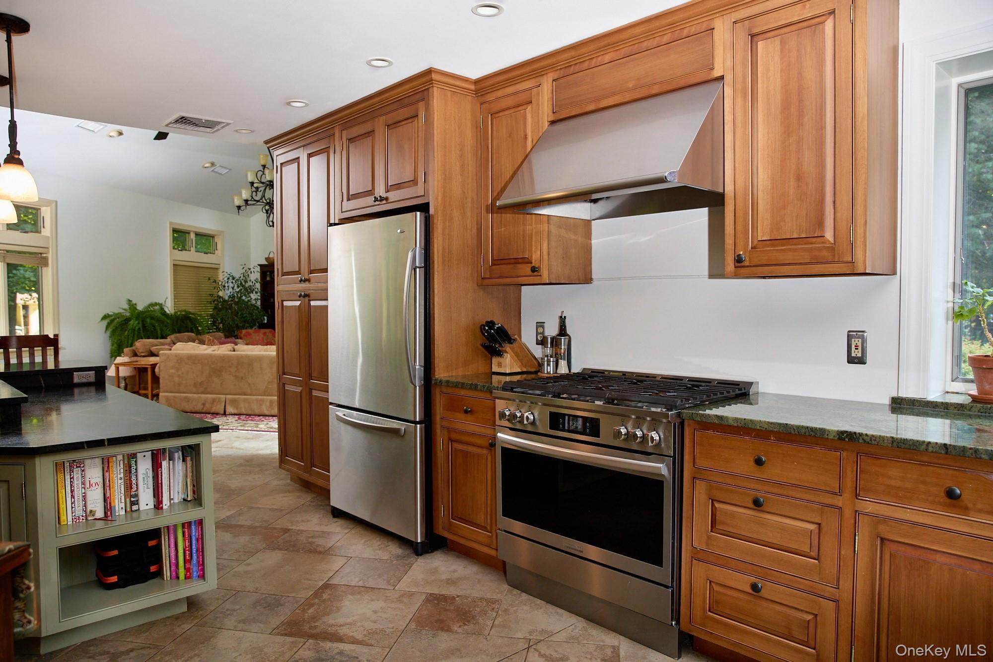 Single Family Plains Road Ulster County, NY 12561, MLS-1004631-10