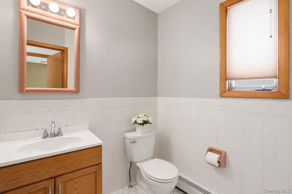 Single Family 11th Avenue  Queens, NY 11357, MLS-1004634-20