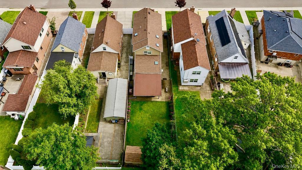 Single Family 11th Avenue  Queens, NY 11357, MLS-1004634-31