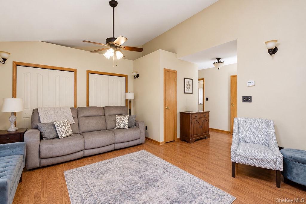 Single Family 11th Avenue  Queens, NY 11357, MLS-1004634-4