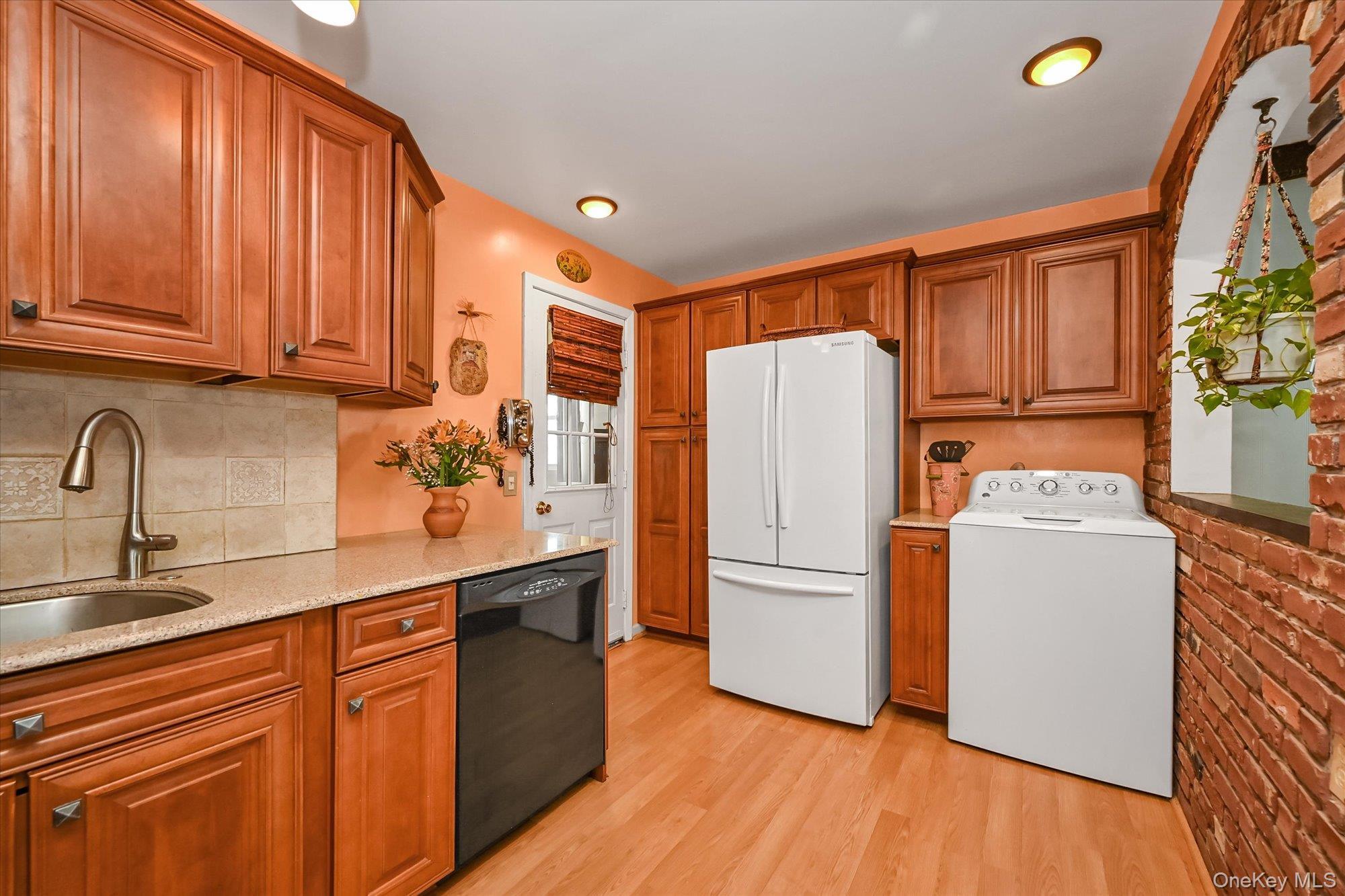 Single Family 33rd Queens, NY 11361, MLS-1004636-7