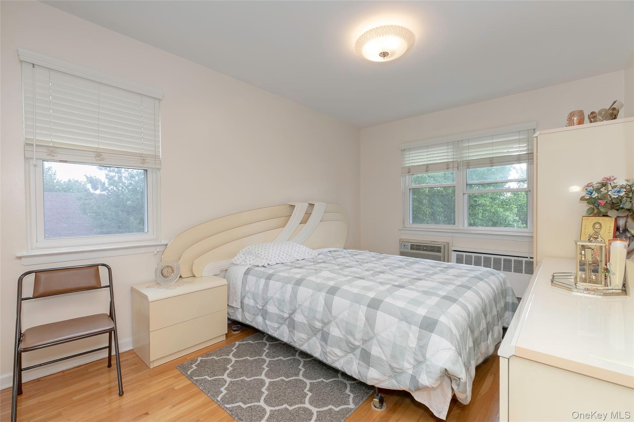 Single Family Neill  Bronx, NY 10462, MLS-1004688-17
