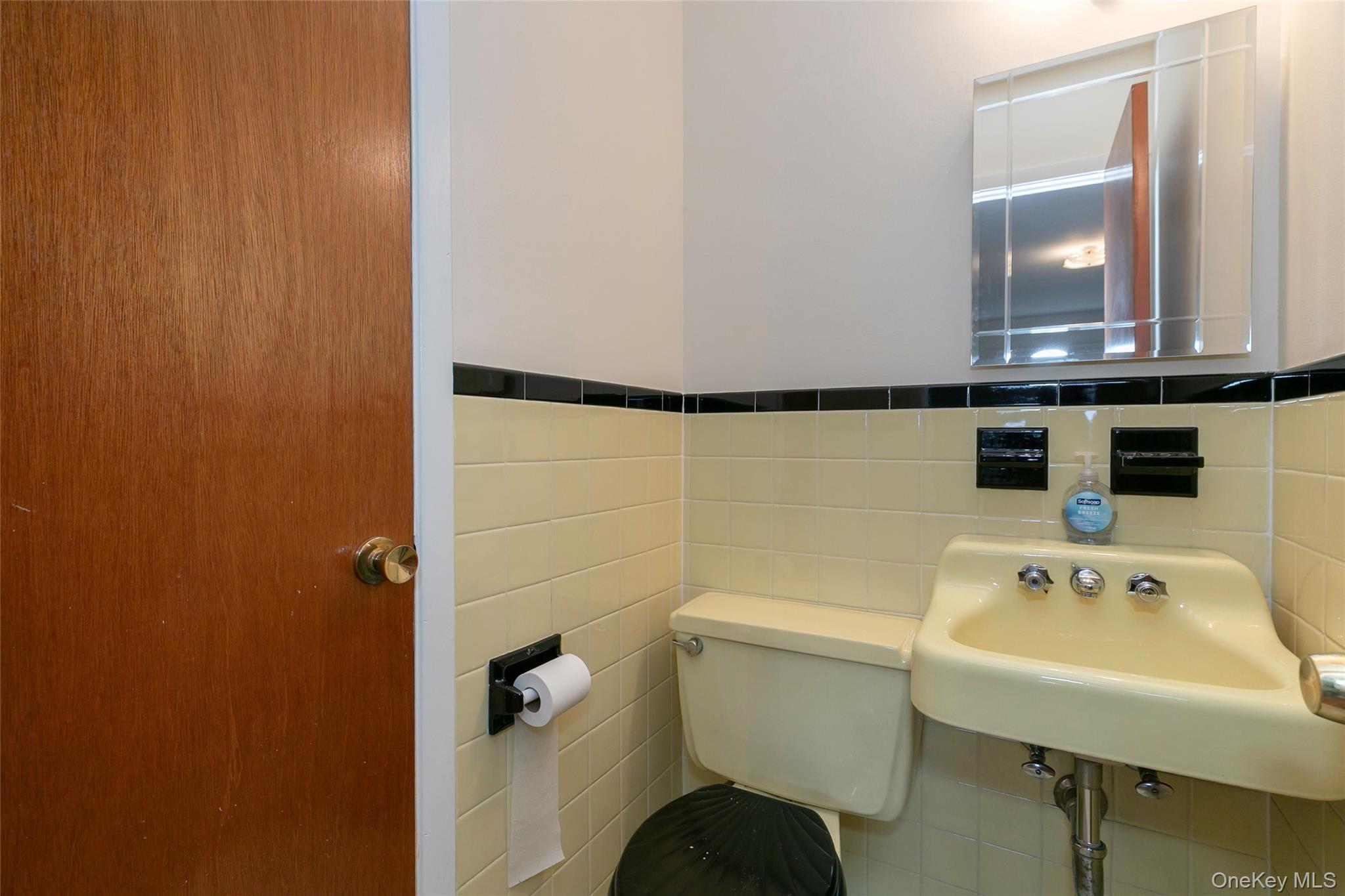 Single Family Neill  Bronx, NY 10462, MLS-1004688-21