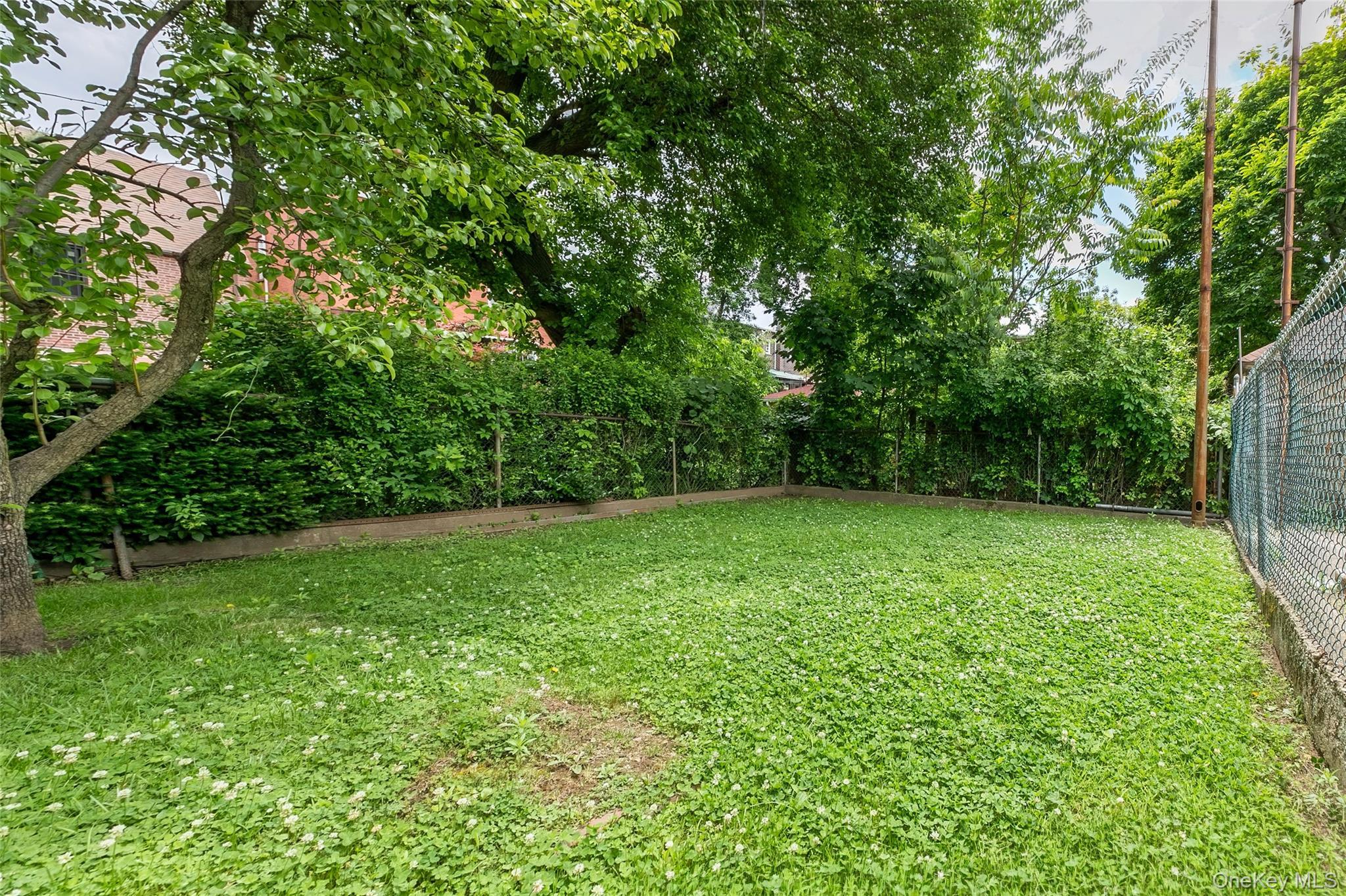 Single Family Neill  Bronx, NY 10462, MLS-1004688-28