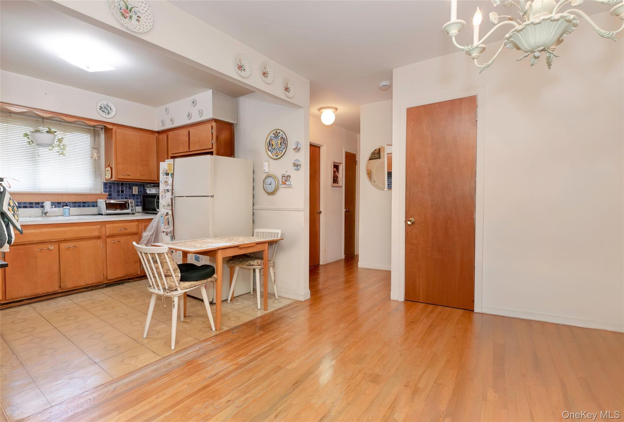 Single Family Neill  Bronx, NY 10462, MLS-1004688-8