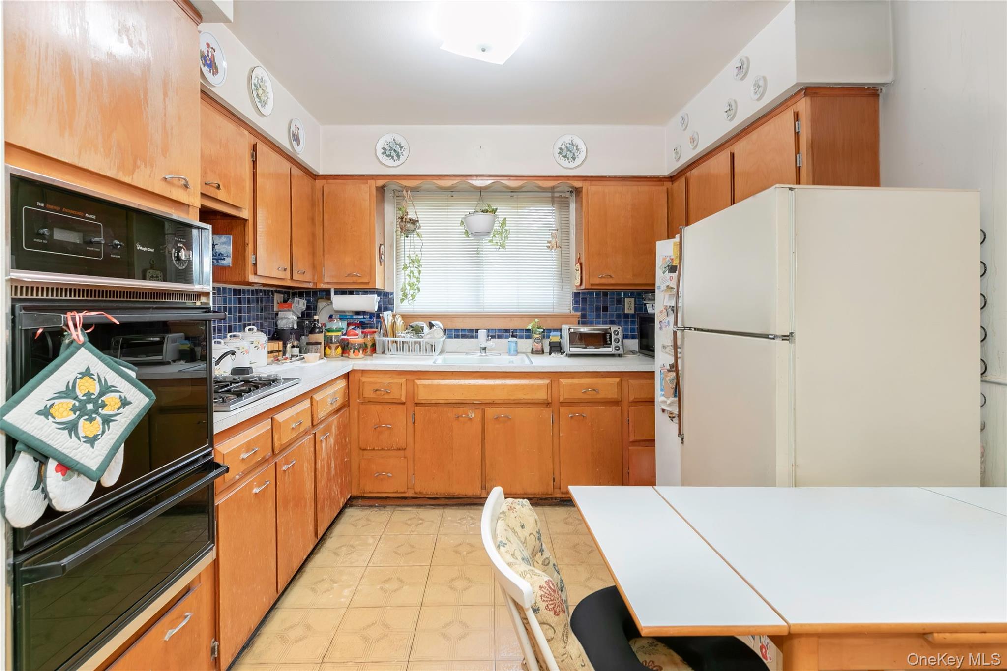 Single Family Neill  Bronx, NY 10462, MLS-1004688-9