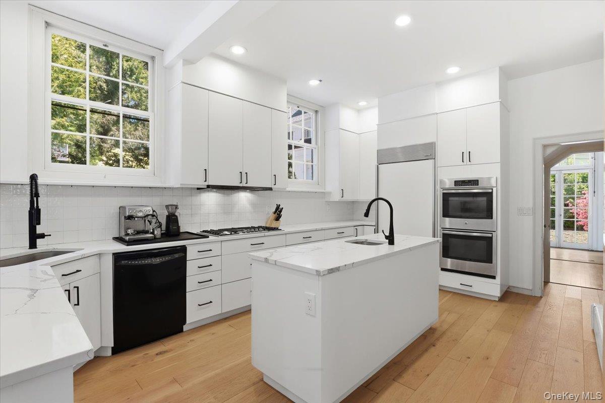 Single Family Israel Townsend Hill Westchester County, NY 10504, MLS-1004695-6