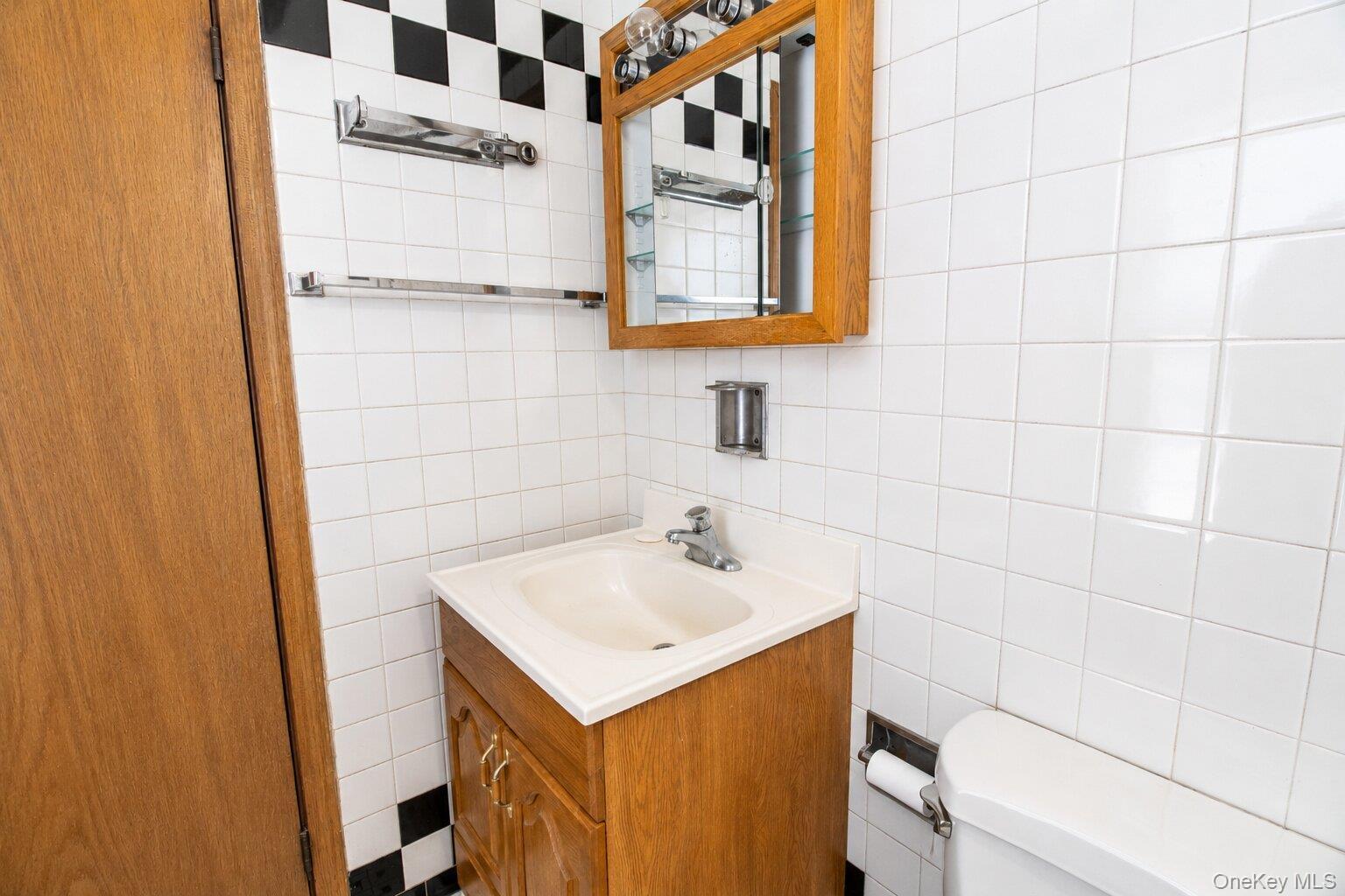 Single Family Hasbrouck Orange County, NY 12550, MLS-1004700-26