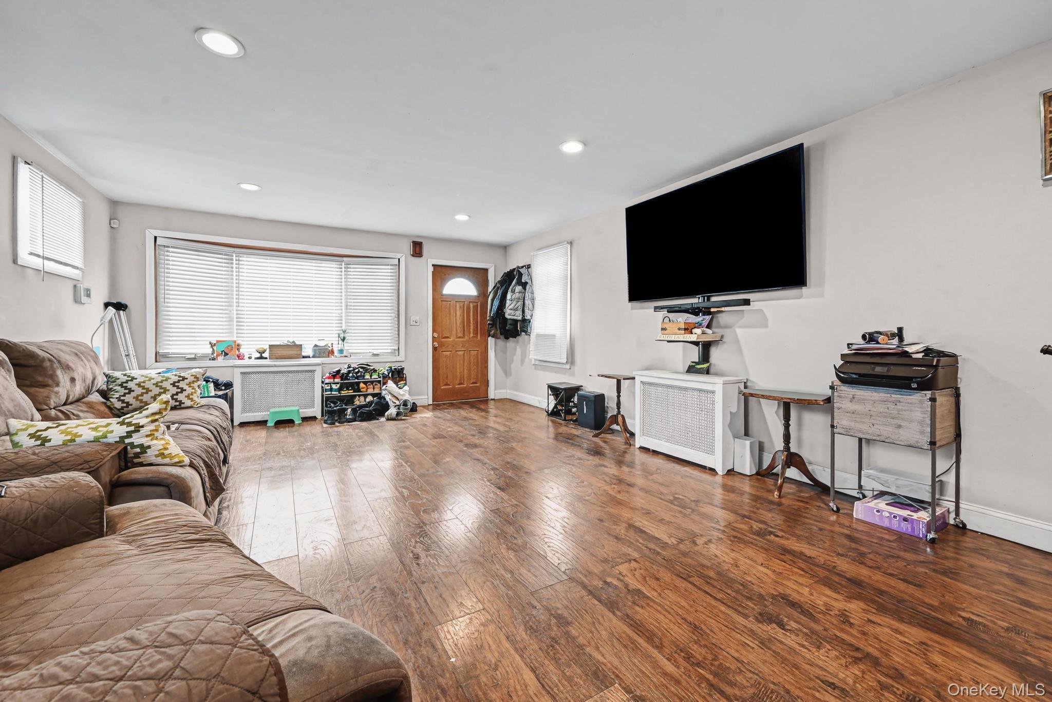 Single Family 115th Road Queens, NY 11411, MLS-1004704-3